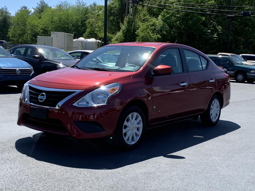 Pre-Owned 2018 Nissan Versa SV FWD 4dr Car