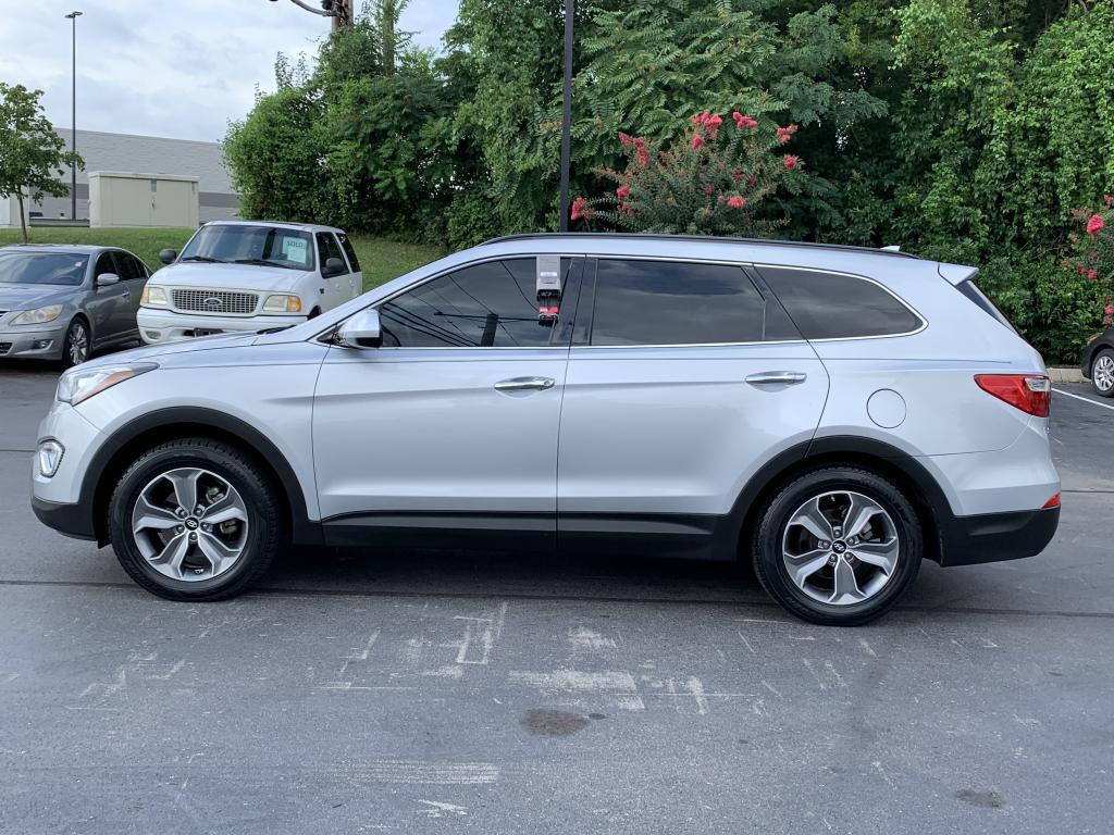 Pre-Owned 2016 Hyundai Santa Fe XL SE FWD Sport Utility